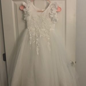 Trish Scully Child White formal dress size 9